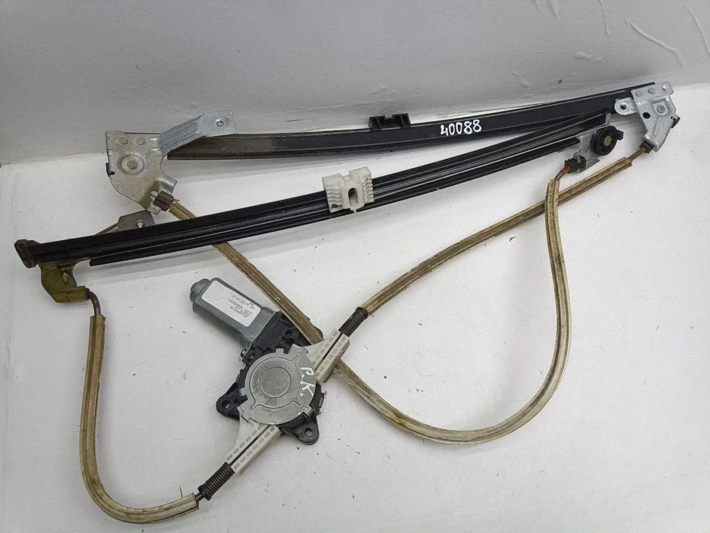 Priekinio el. lango pakėlimo mechanizmo komplektas