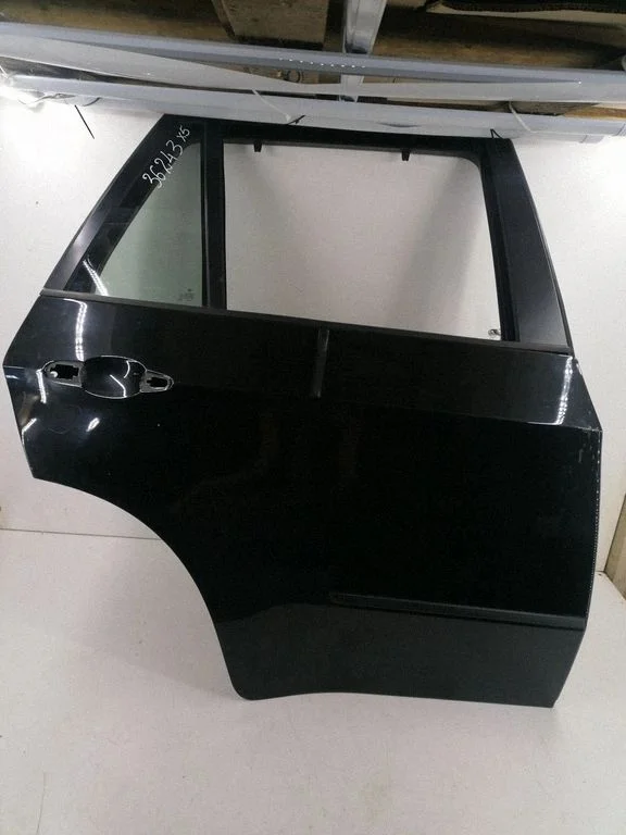 Rear door – right