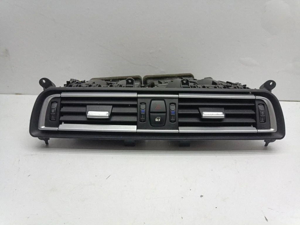 Dash center air vent grill 9115859