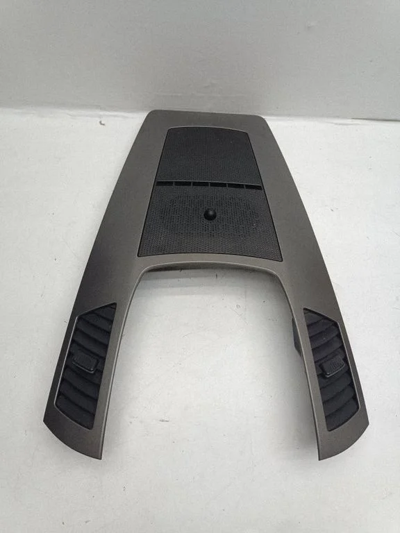 Armatuurlaua keskmine õhutusrest – Opel Zafira B (2005-2014)