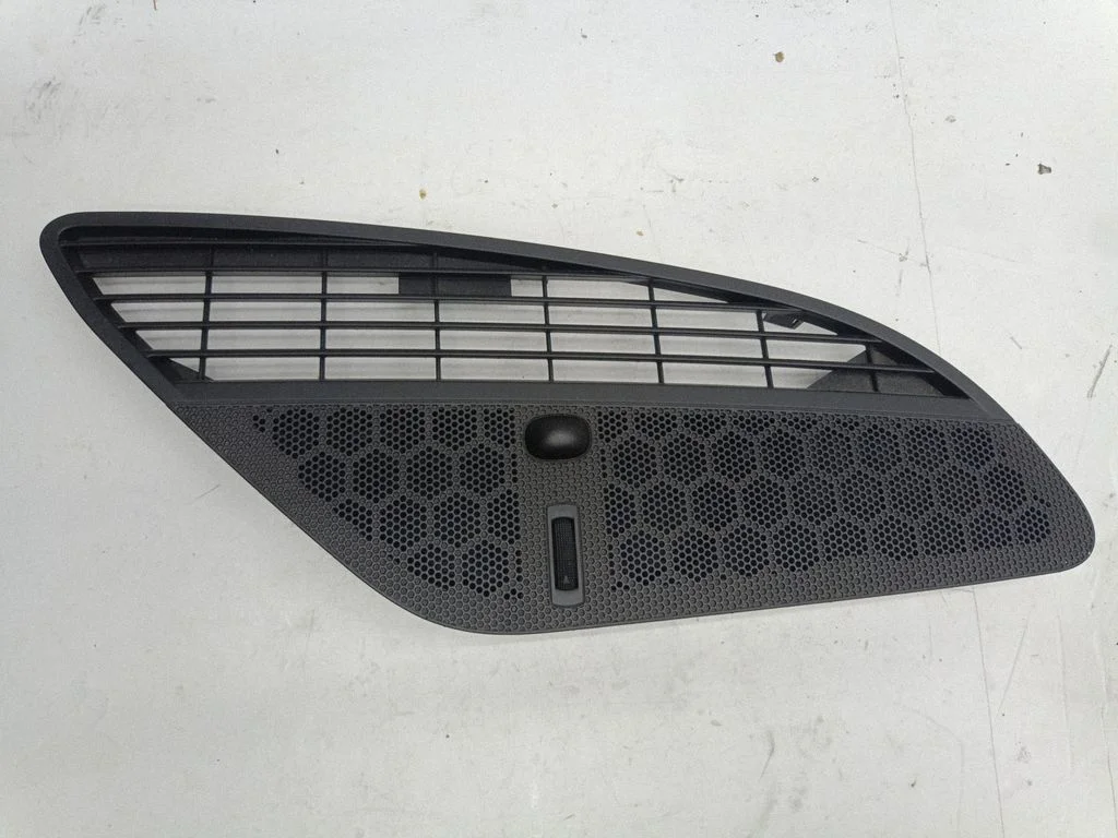 Dashboard air vent grill cover trim 9682419677