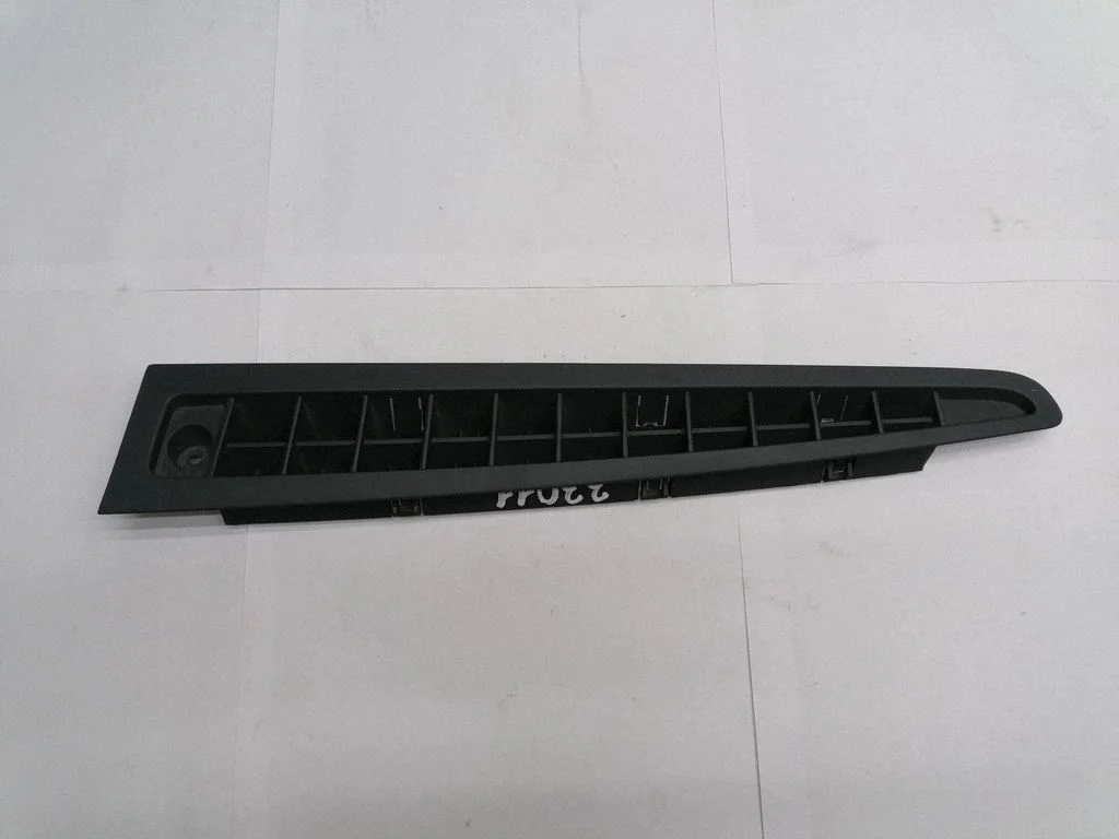 Dashboard air vent grill cover trim A4148310060