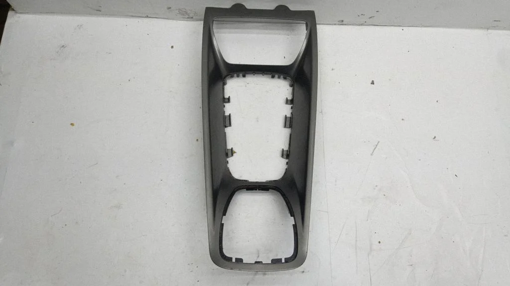 Gear shifter surround trim plastic – Citroen C5 (2008-2016)