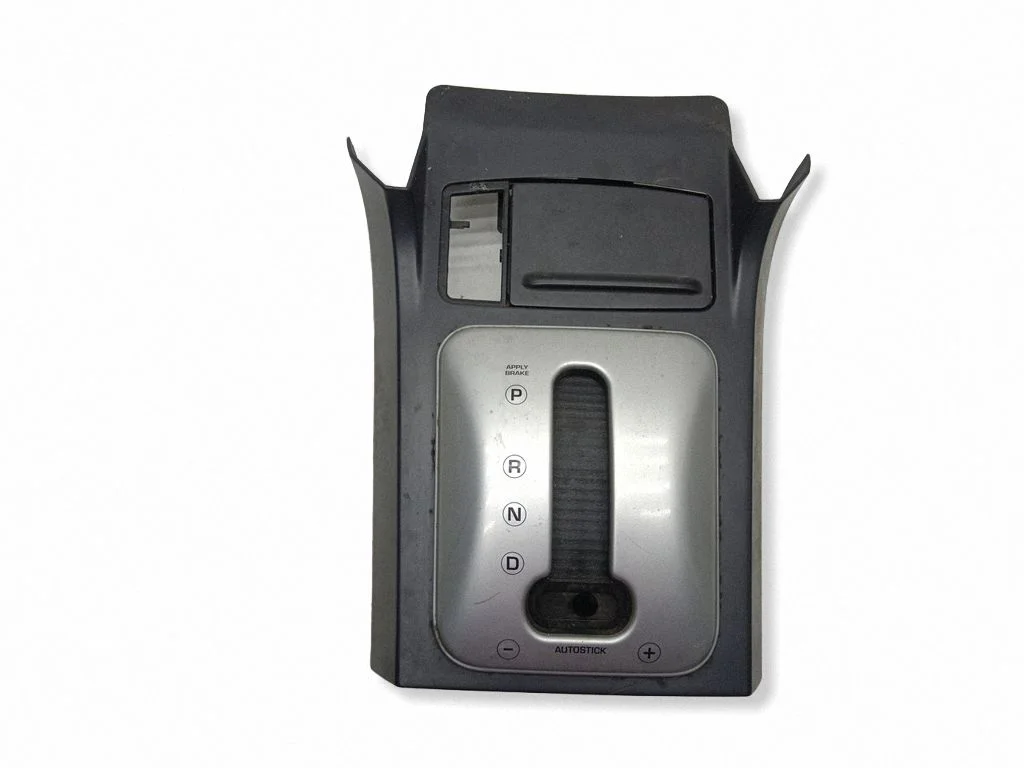 Gear shifter surround trim plastic 38313