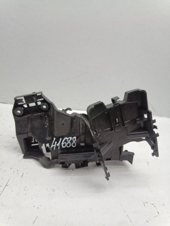 Other front door trim element 31371107