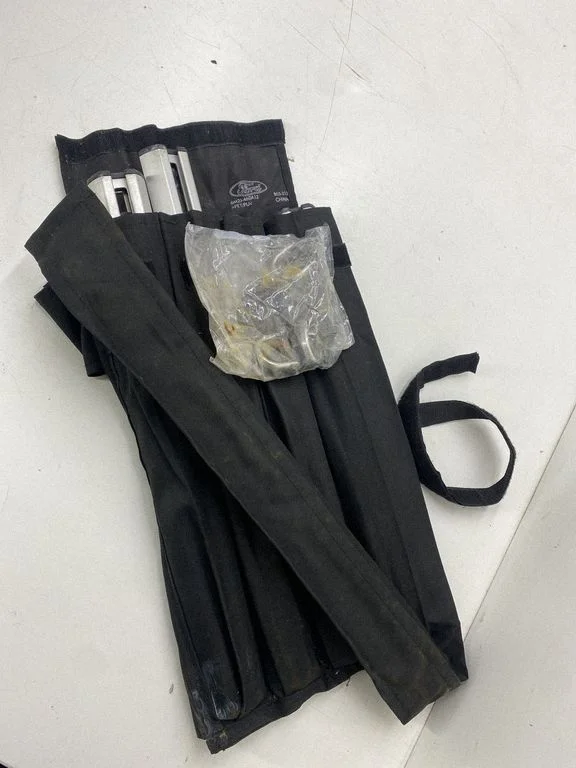Tie down hook / loop 6M2J460A12