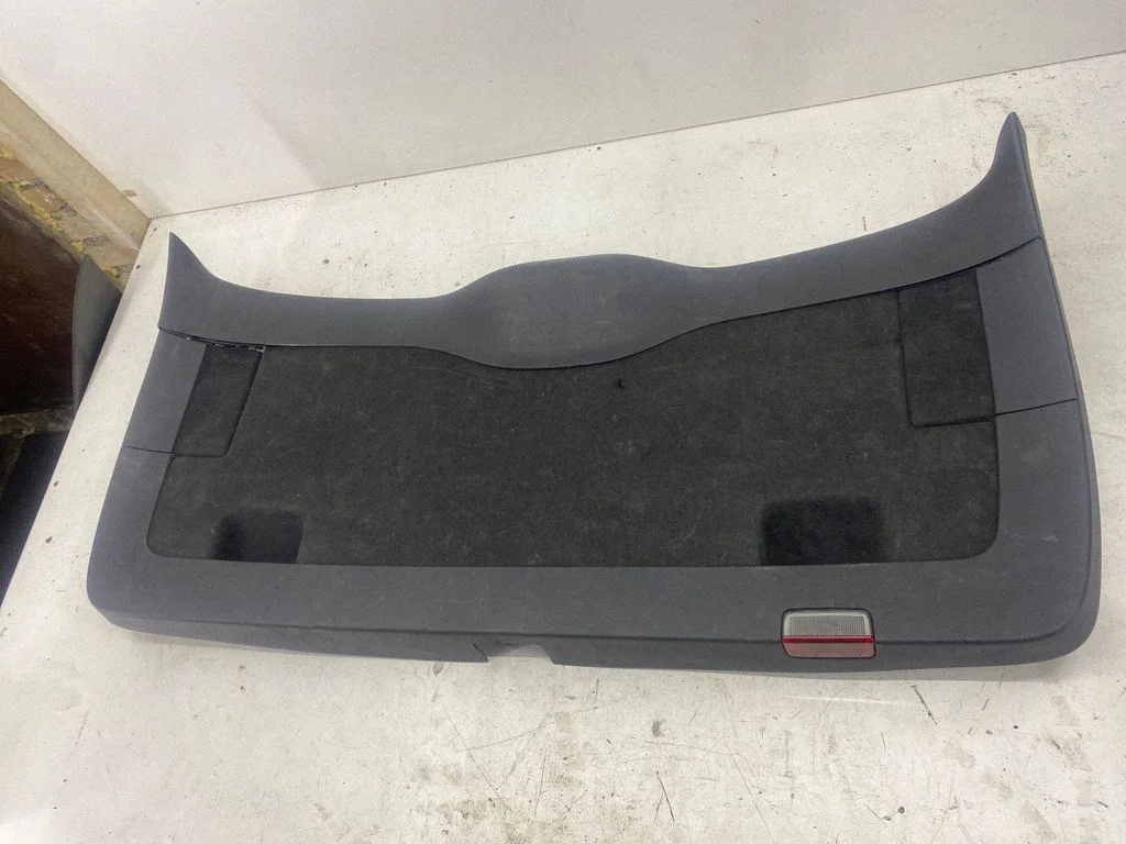 Apdaila bagažinės dangčio (komplektas)