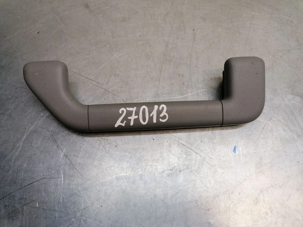 Uchwyt sufitowy przedni – Volkswagen Touareg I (2002-2010)