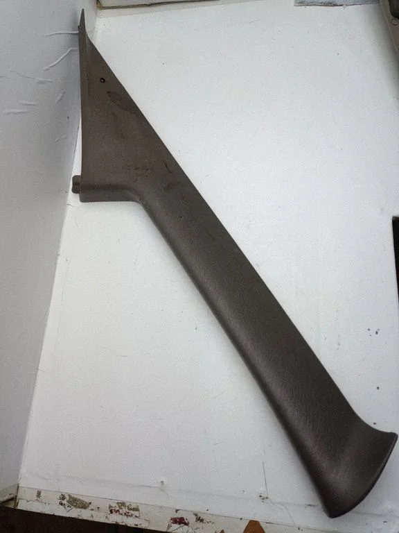 (A) pillar trim 04754946AF