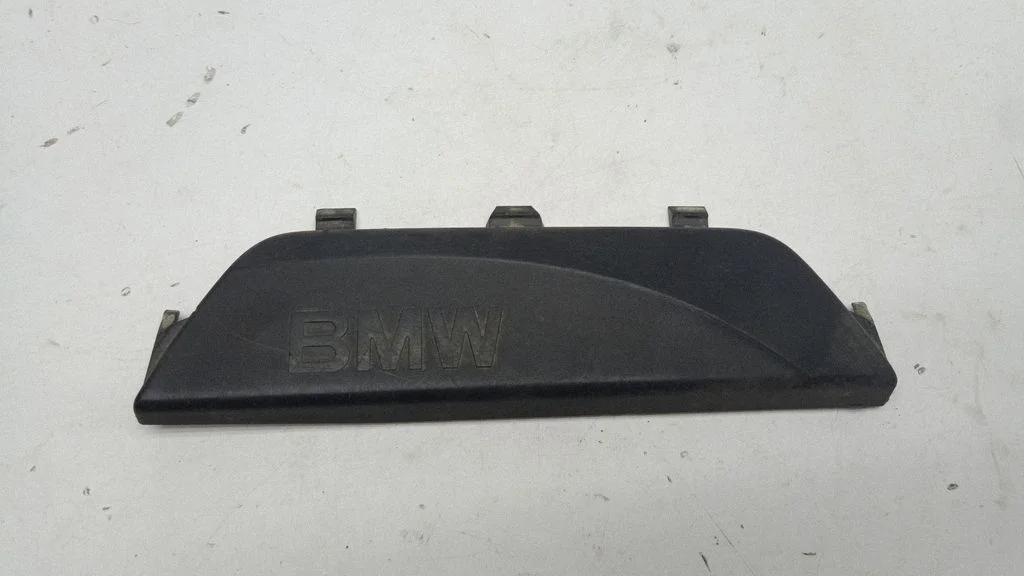 Rear sill trim cover 7117636