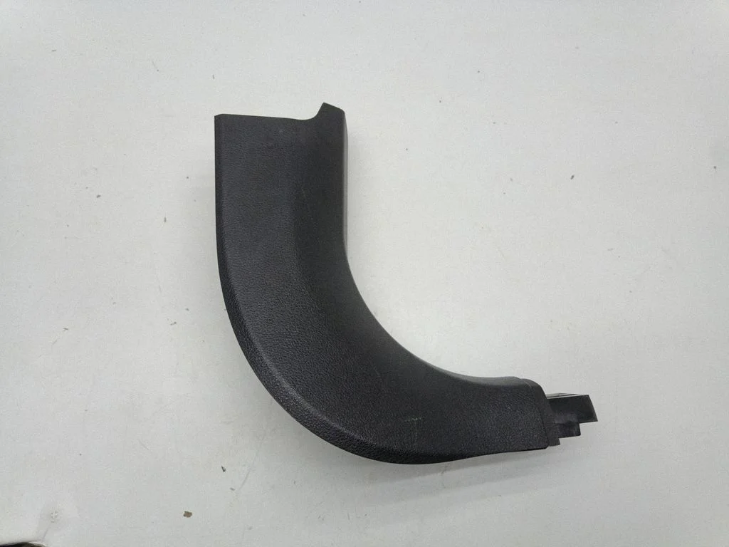 Foot area side trim 9113020