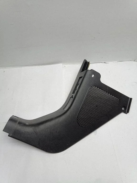 Foot area side trim 7272417