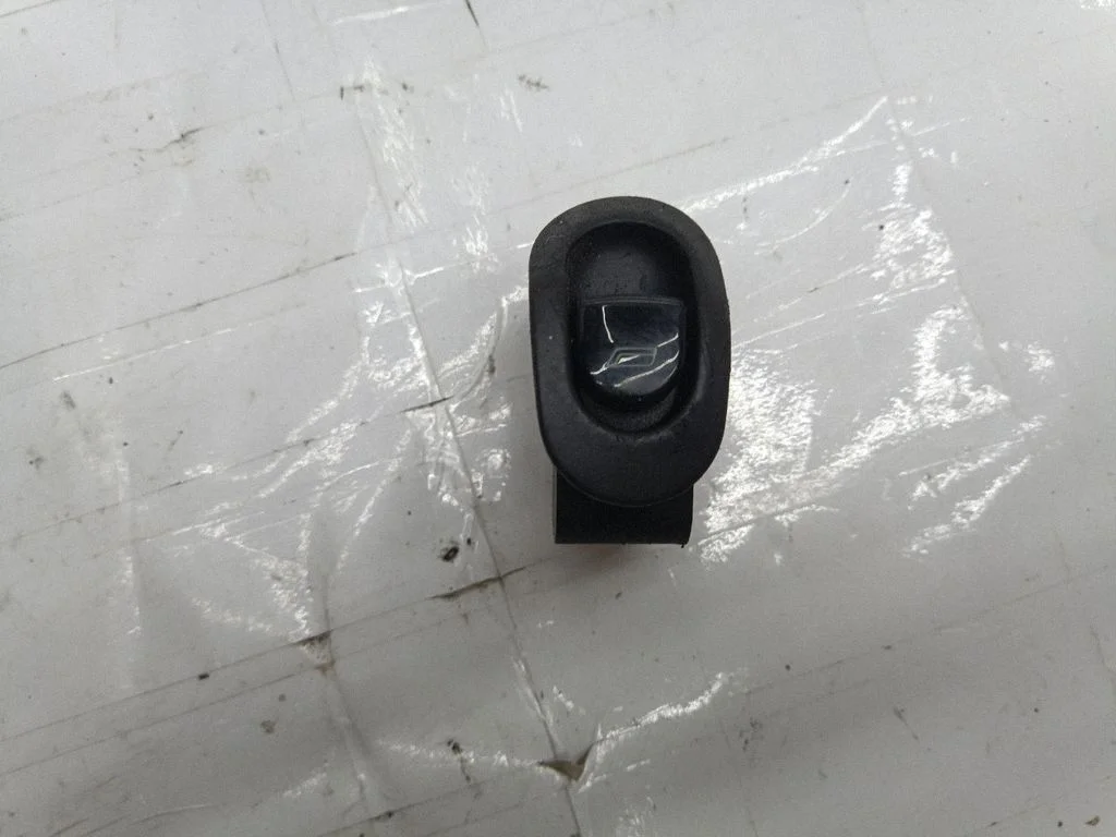 Elektriaknate lüliti A223