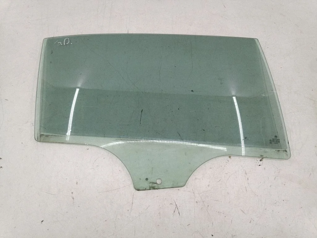 Rear door window glass – right