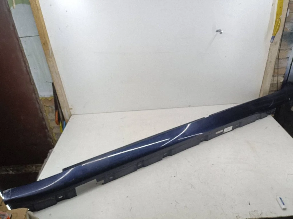 Sill 7185043