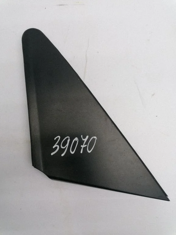 Plastic wing mirror trim cover 601180F010
