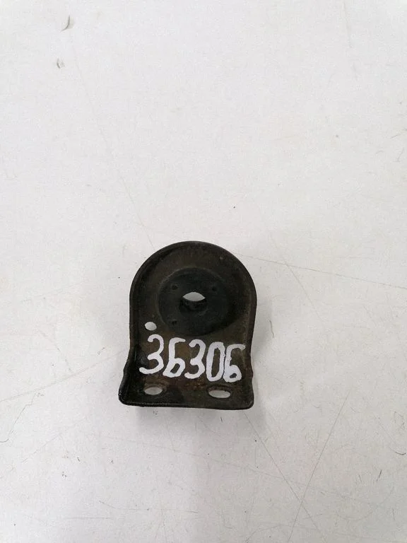 Radiator support slam panel bracket