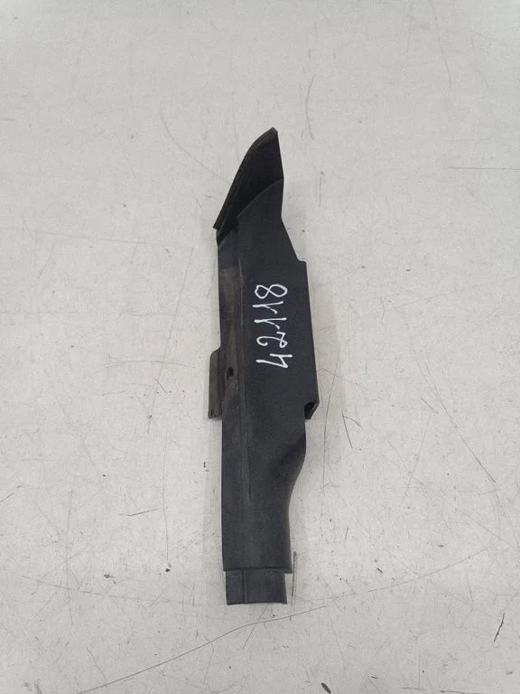 Kita variklio skyriaus detalė