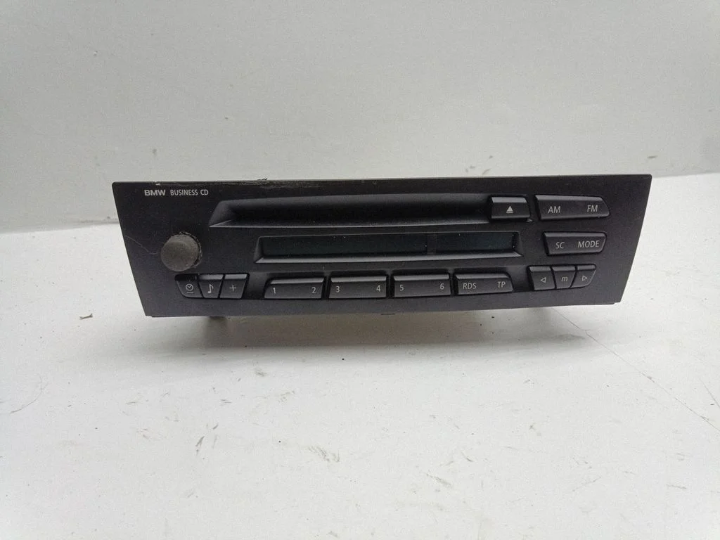 Radio/CD/DVD/GPS head unit 6962296