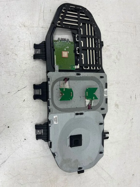 Interior comfort aerial antenna A1648203075