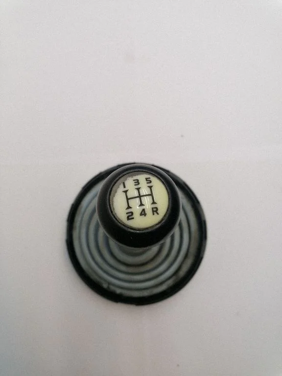 Gear lever shifter trim leather/knob MN108448