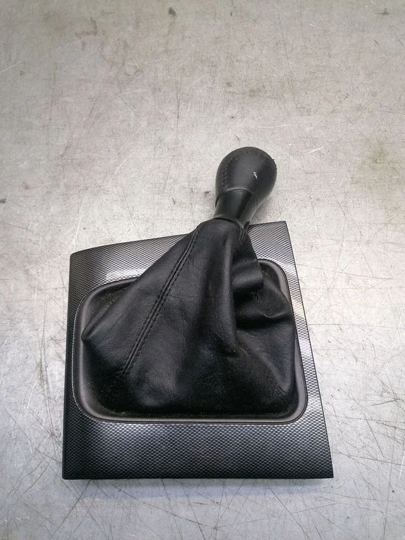 Gear lever shifter trim leather/knob