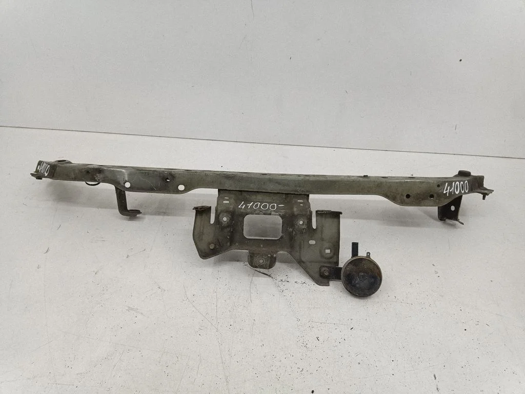 Top upper radiator support slam panel
