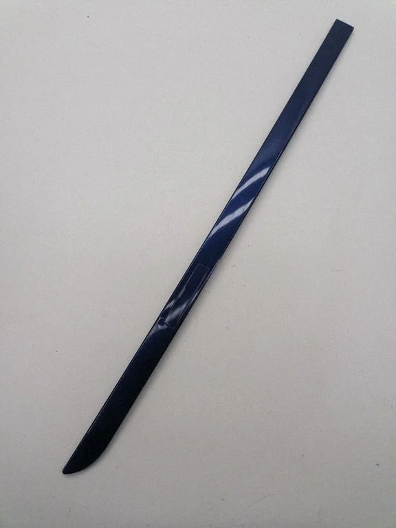 Katuse liist „molding" – parem