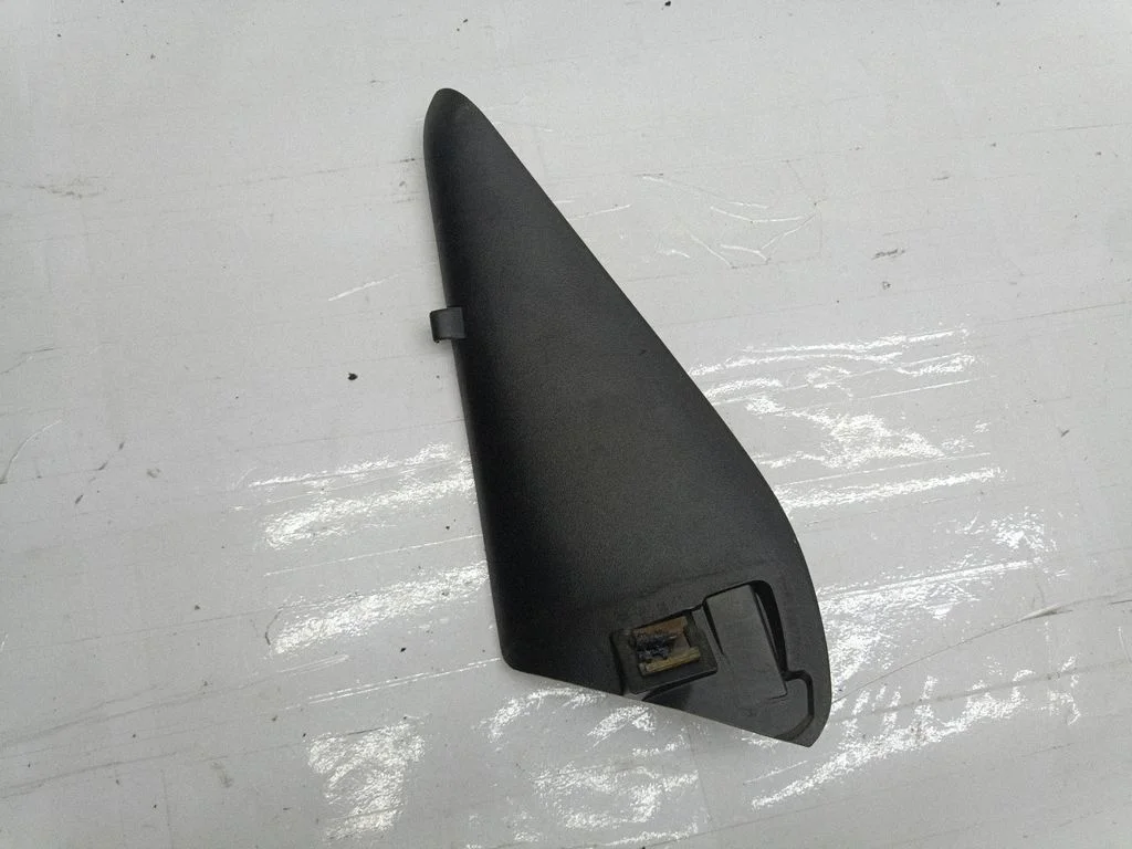 Rear door glass trim molding – Citroen C4 I (2004-2010)