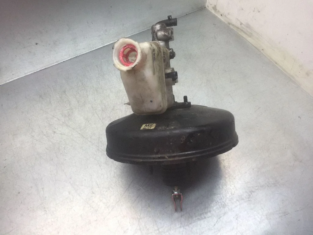 Brake booster 585001H200