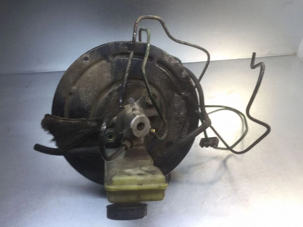 Brake booster – Renault Megane II (2002-2005)