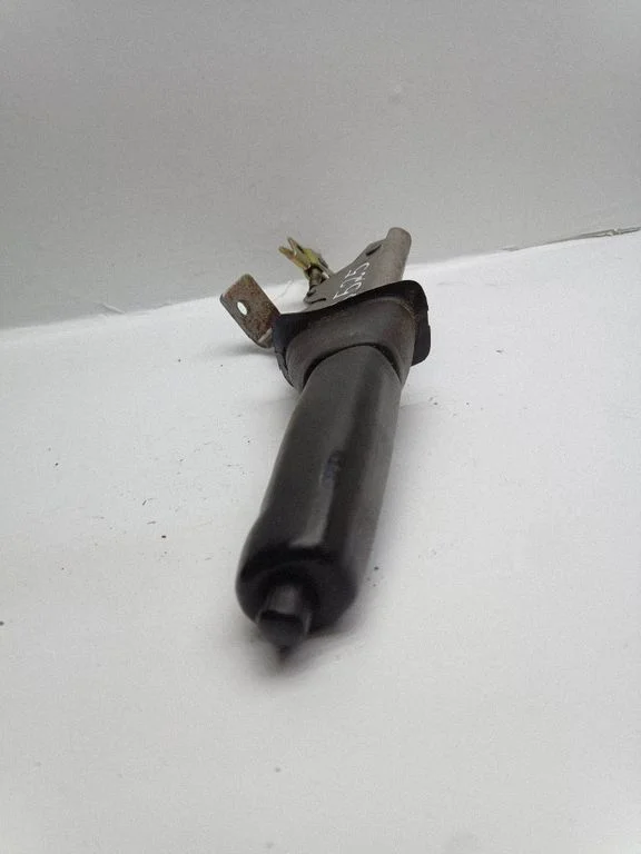 Handbrake/parking brake lever assembly – Land Rover Freelander (1996-2006)