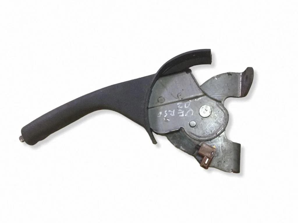 Handbrake/parking brake lever assembly
