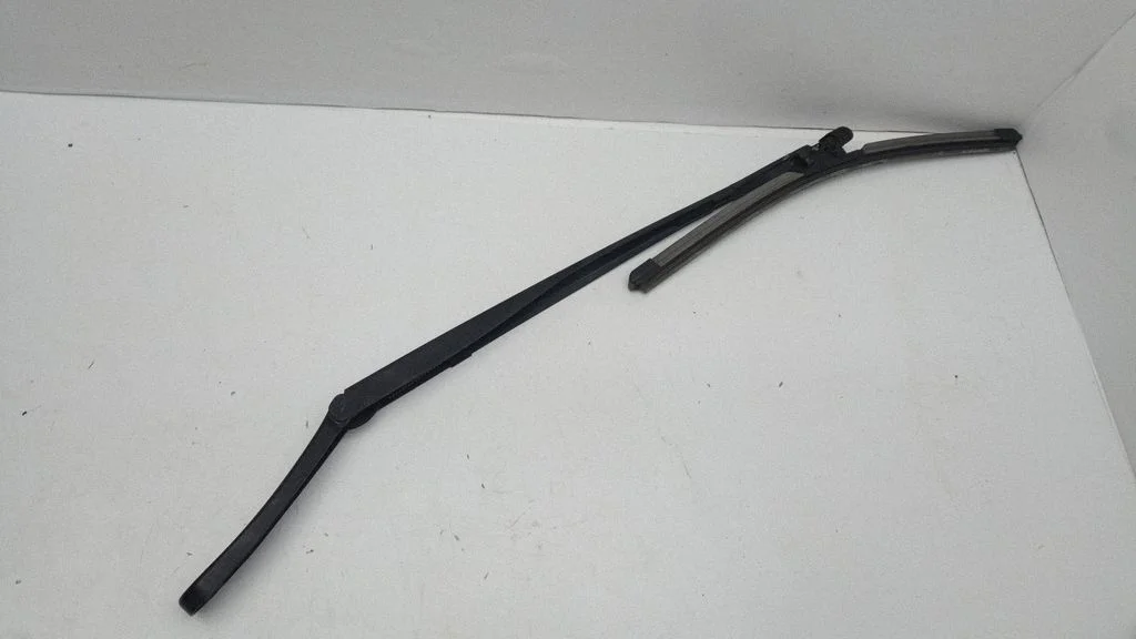 Front wiper blade arm 7182594
