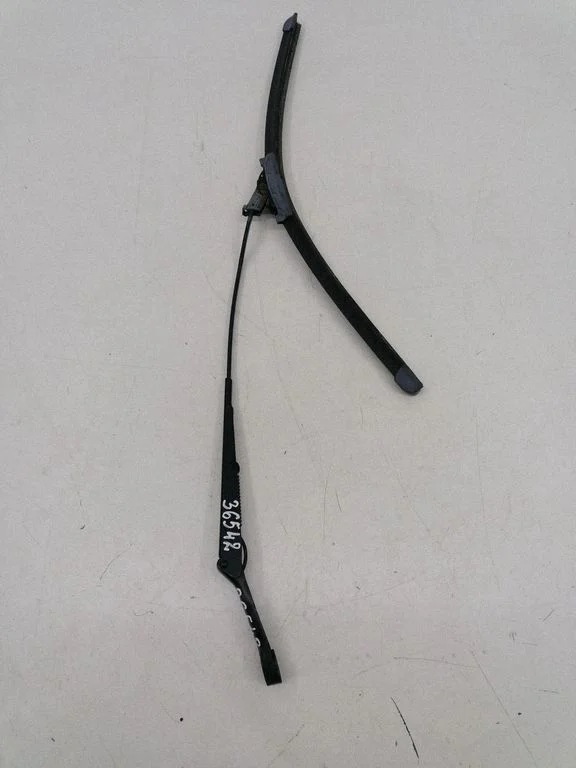 Front wiper blade arm – Skoda Superb B5 (3U) (2001-2008)