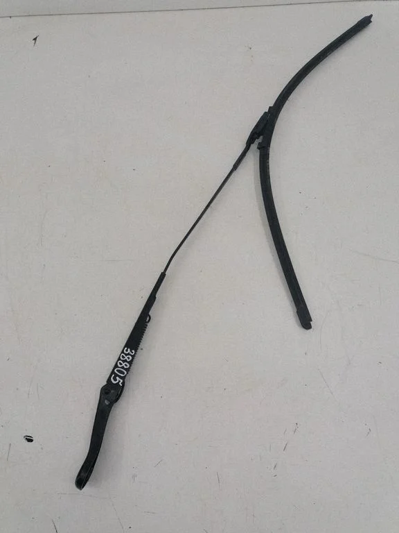 Front wiper blade arm 20812594