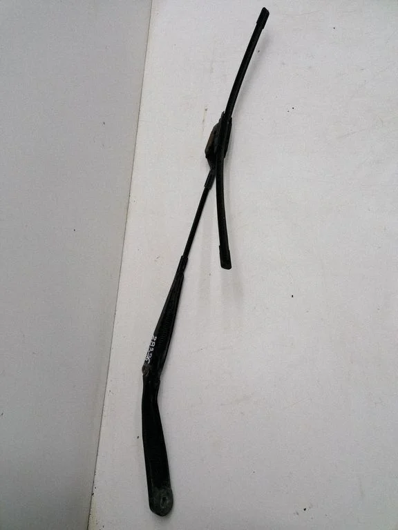 Front wiper blade arm 6Q1955409C