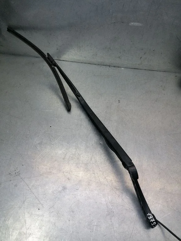 Front wiper blade arm – Jaguar XF X250 (2007-2015)