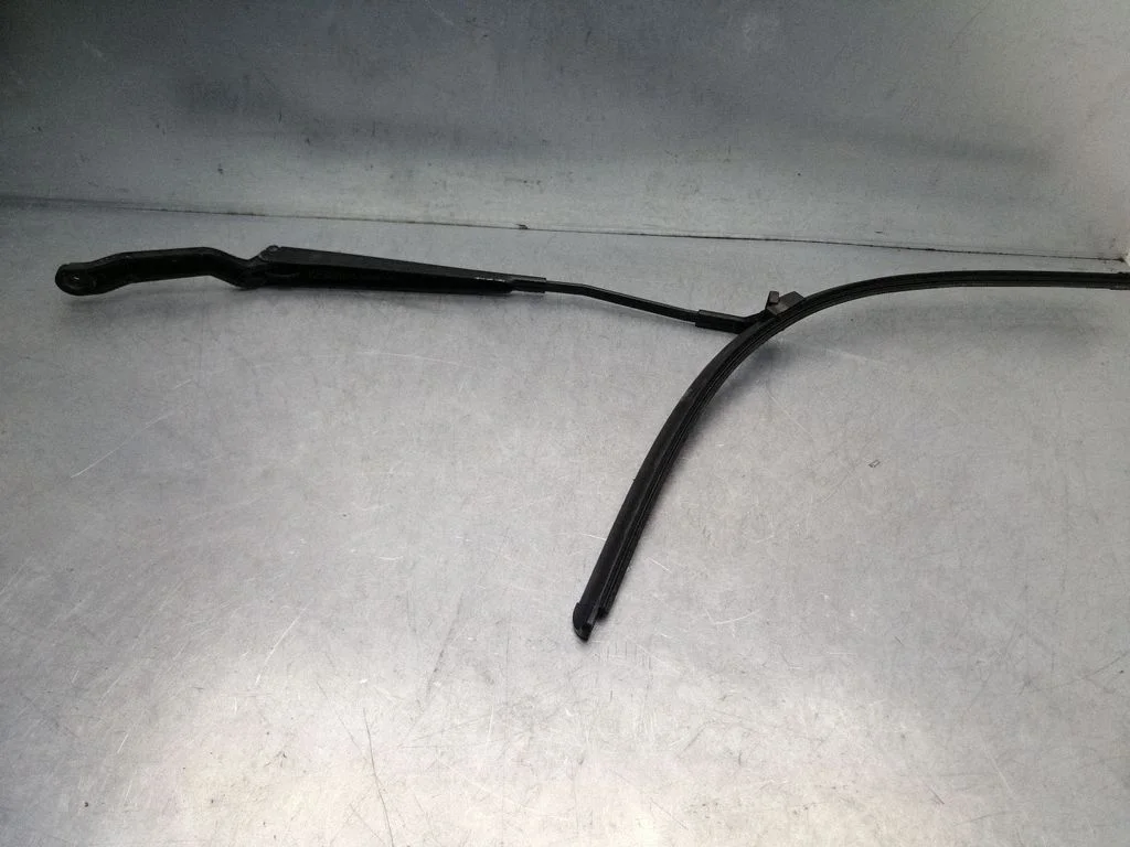 Windshield/front glass wiper blade 8200014896