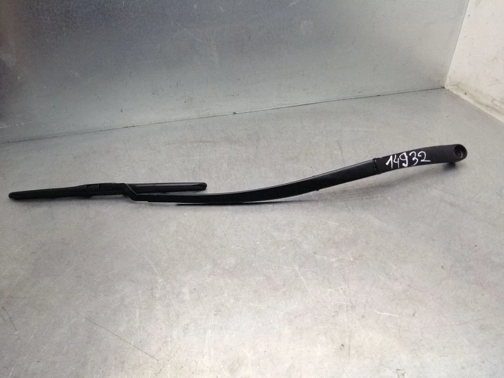 Windshield/front glass wiper blade – KIA Ceed (2018-)