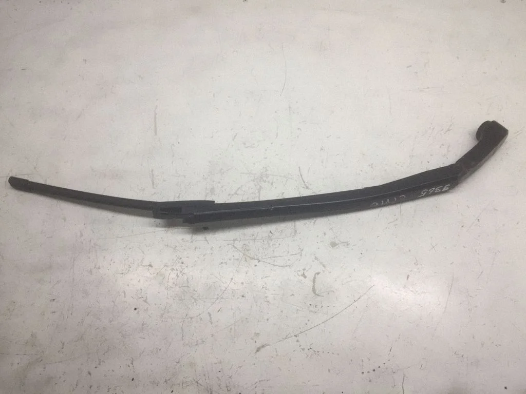 Windshield/front glass wiper blade