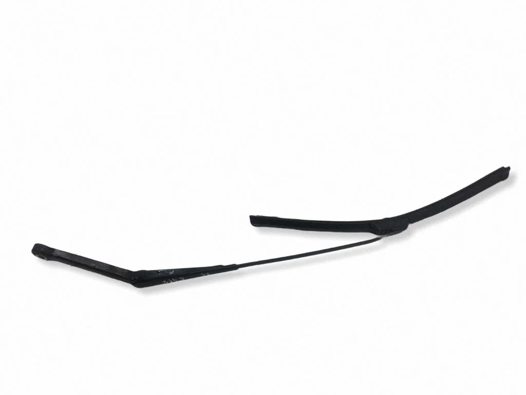 Windshield/front glass wiper blade