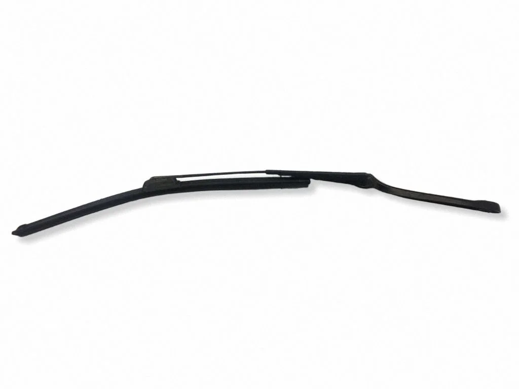 Windshield/front glass wiper blade