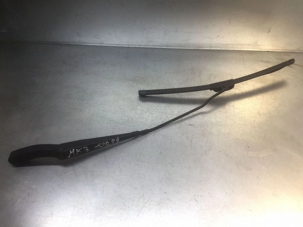 Windshield/front glass wiper blade – Ford Mondeo Mk III (2000-2007)