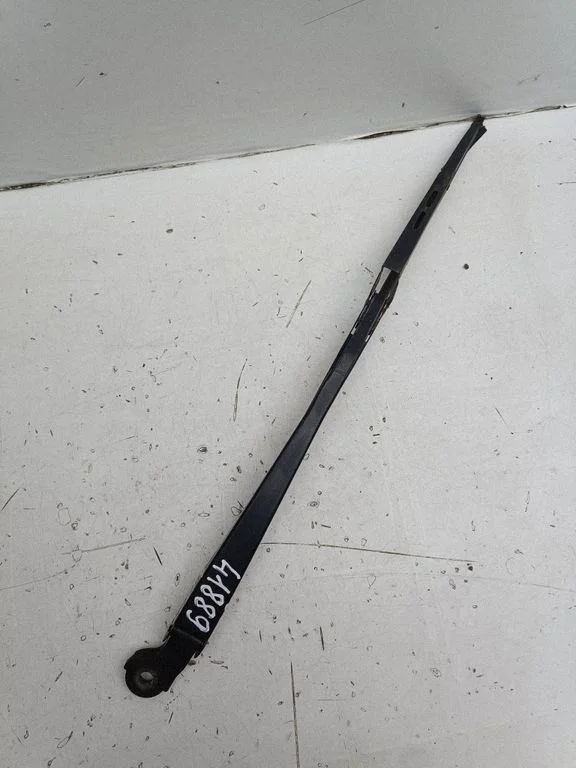 Rear wiper blade arm 1U9955707B
