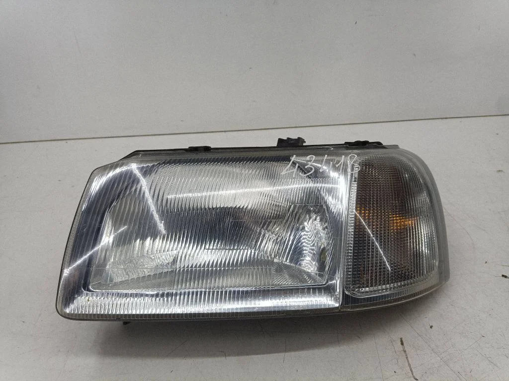 Headlight/headlamp 89025904