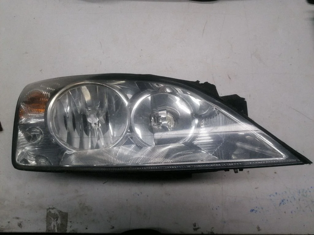 Headlight/headlamp 0301174202