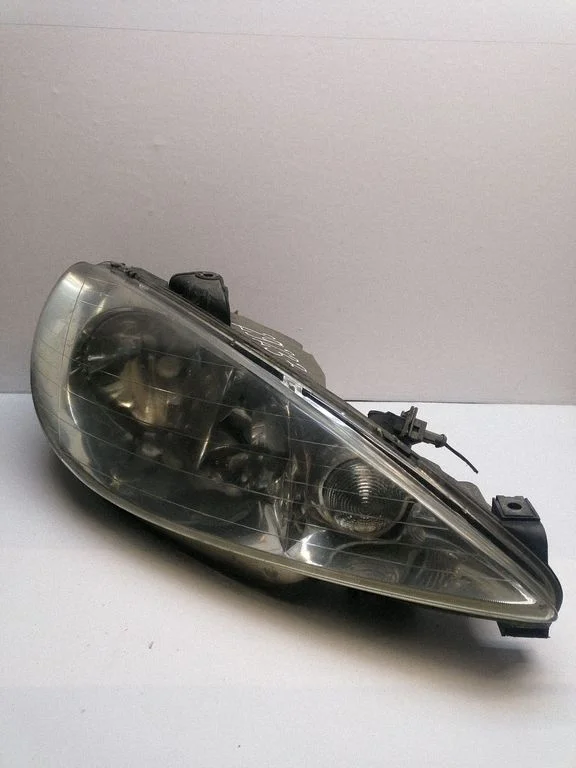 Headlight/headlamp 89000520