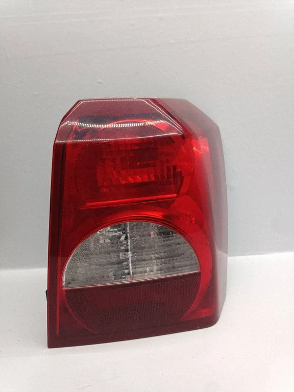 Rear/tail lights 05303752AE