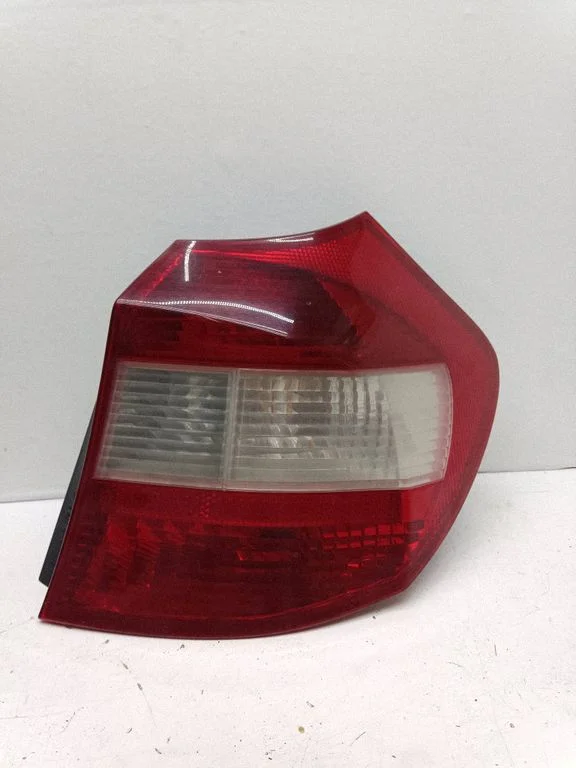 Rear/tail lights 6924502